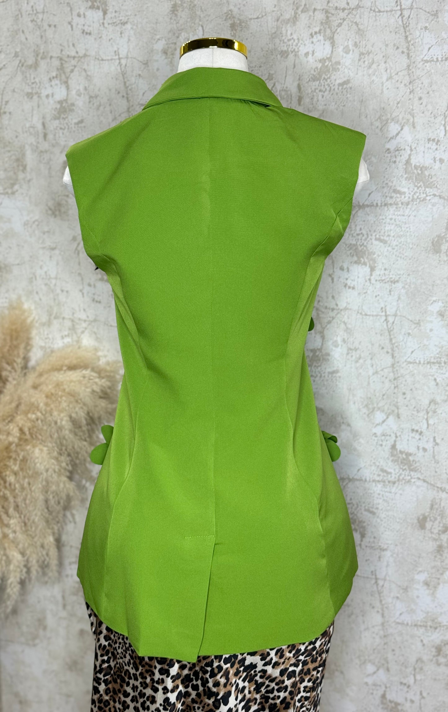 Fitted green Vest