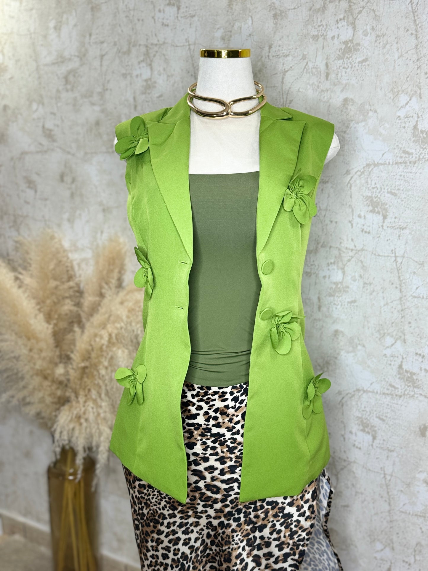 Fitted green Vest