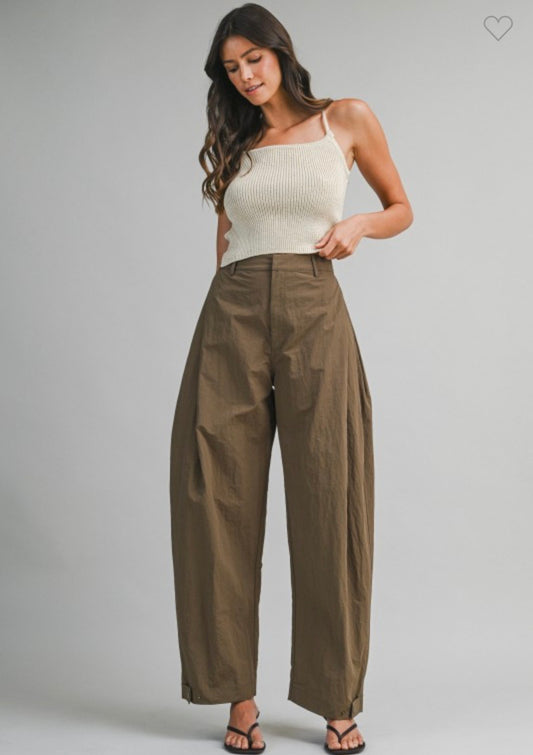 Pantalon barril olivo
