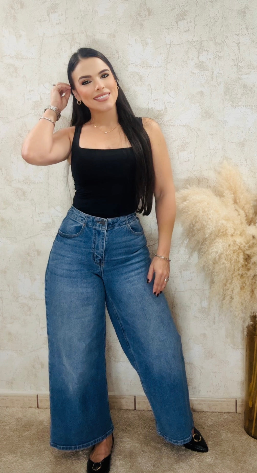 Mahon back ribbon detail